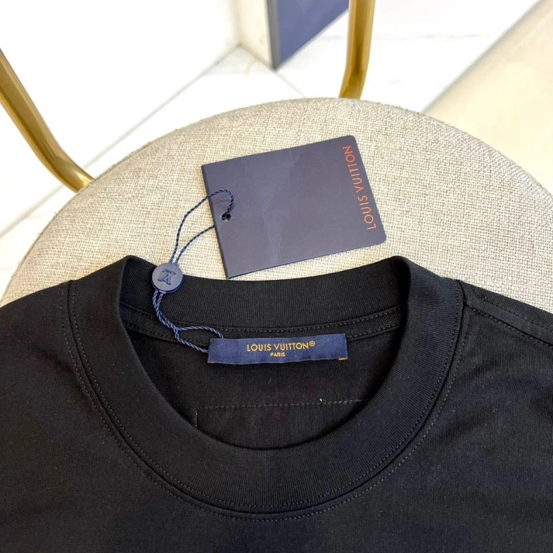 Louis Vuitton T-Shirts HighPerformance 137293