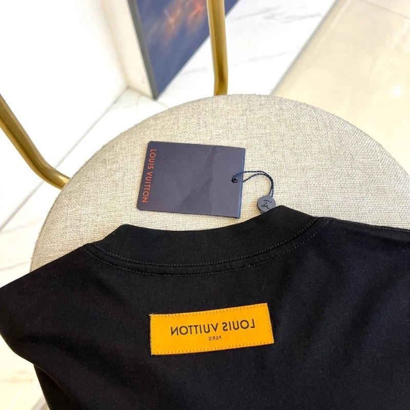 Louis Vuitton T-Shirts HighPerformance 137293