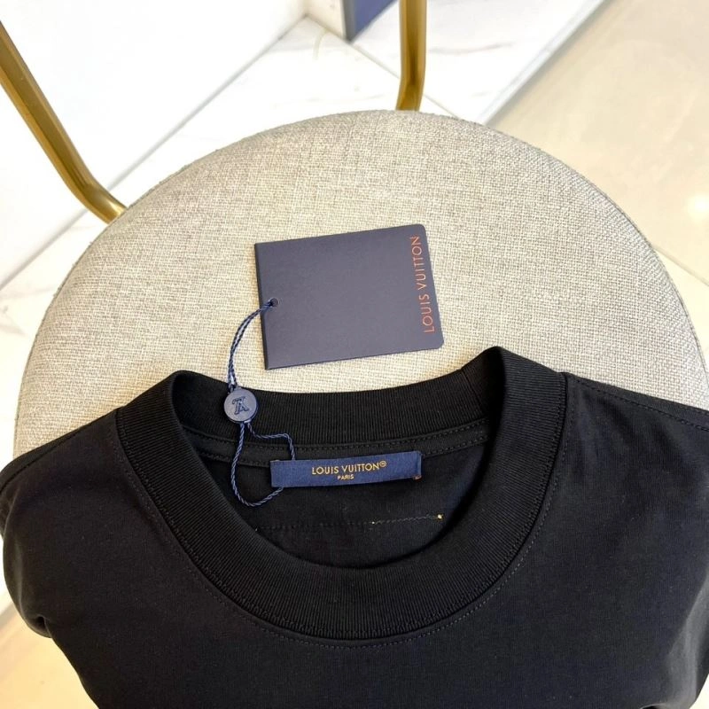 FreshLook Louis Vuitton T-Shirts 137292