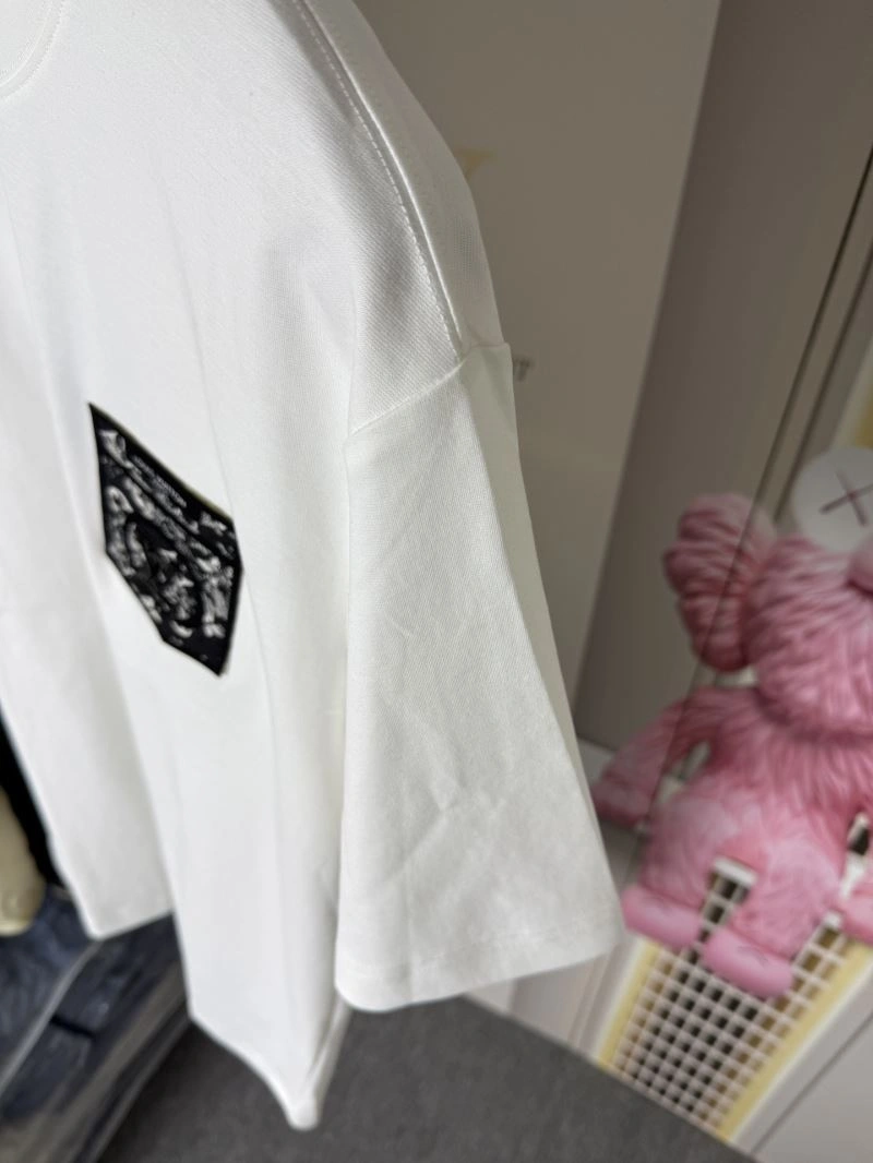 Louis Vuitton T-Shirts TimelessDesign 137287