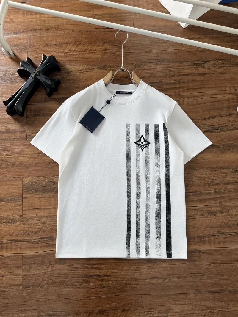 Louis Vuitton T-Shirts Breathable 137266