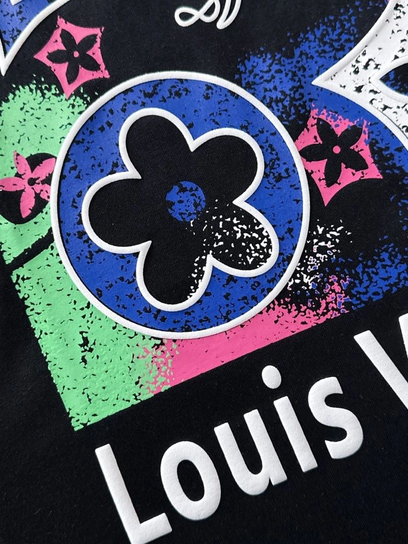 Louis Vuitton T-Shirts Modern 137259