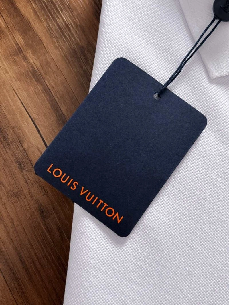 Sleek Louis Vuitton T-Shirts 137251