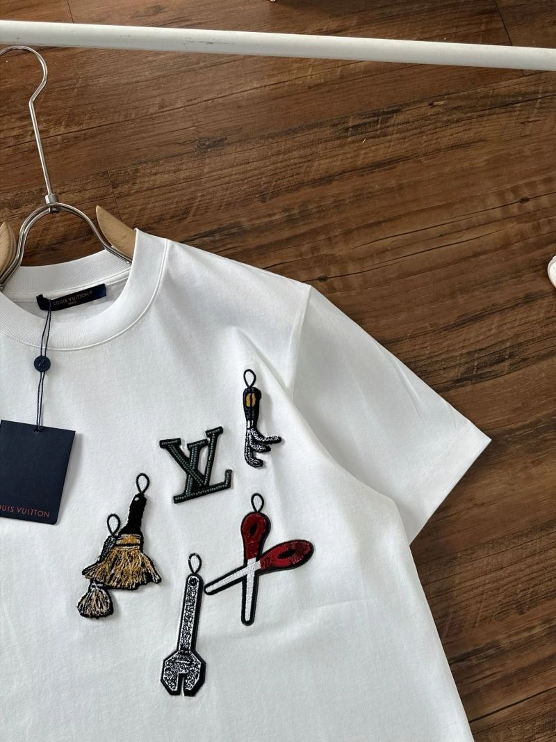 OnTrend Louis Vuitton T-Shirts 137240