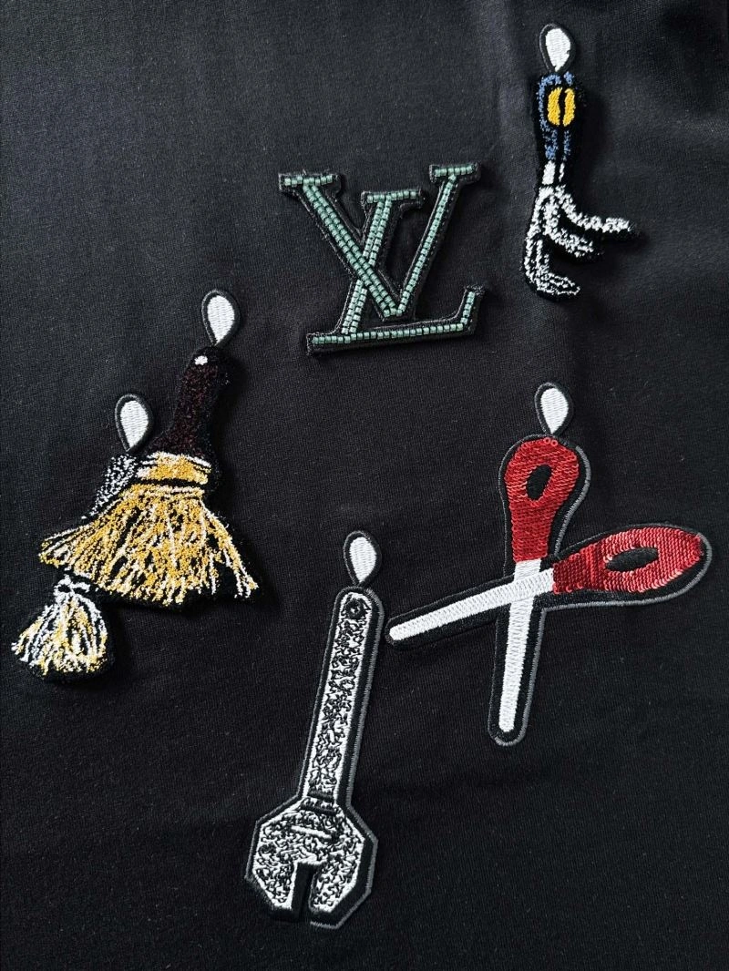 Fashionable Louis Vuitton T-Shirts 137242