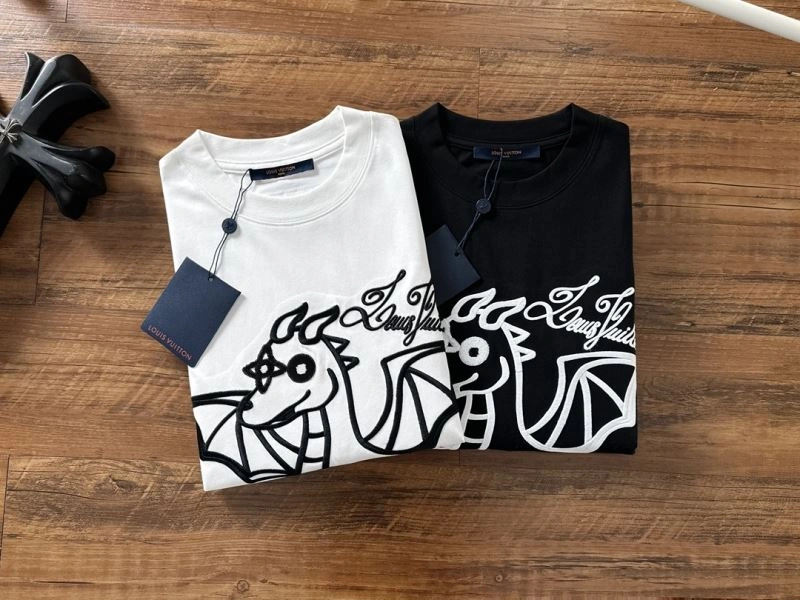 Louis Vuitton T-Shirts AllSeason 137237