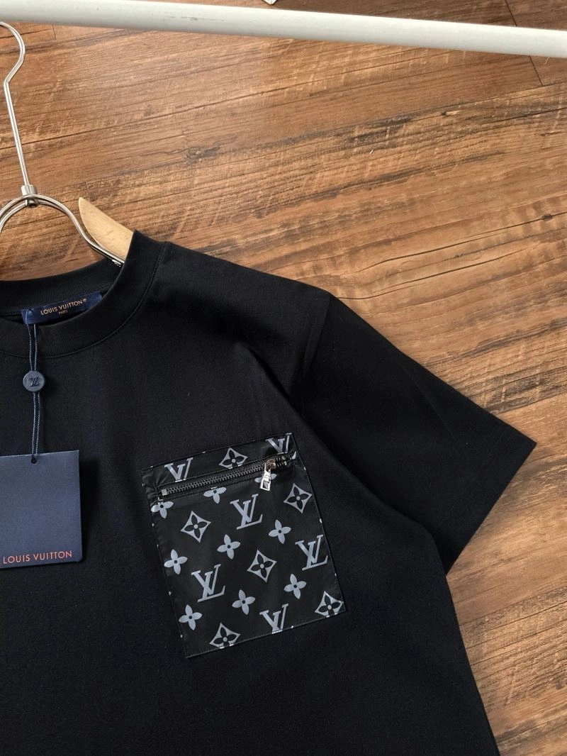 TechFriendly Louis Vuitton T-Shirts 137248