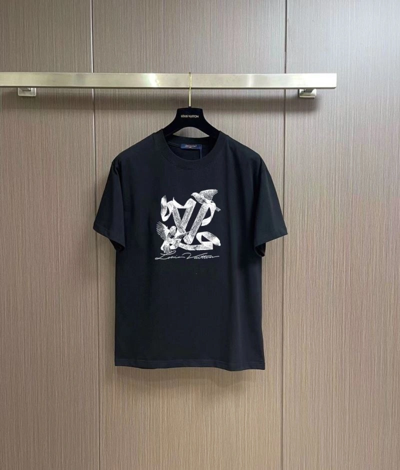 Louis Vuitton T-Shirts Lightweight 137243
