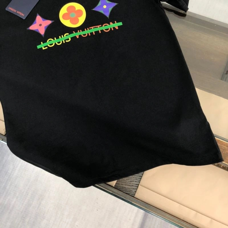DailyWear Louis Vuitton T-Shirts 137241