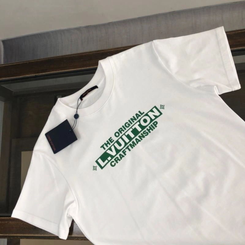 Louis Vuitton T-Shirts WrinkleFree 137254