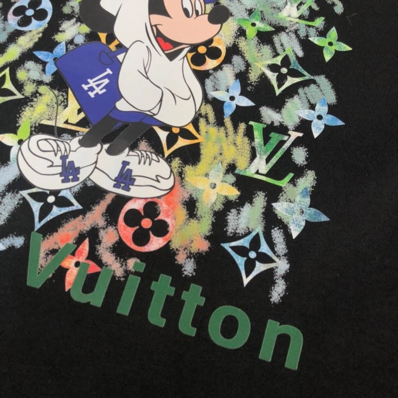 Louis Vuitton T-Shirts Resilient 137255