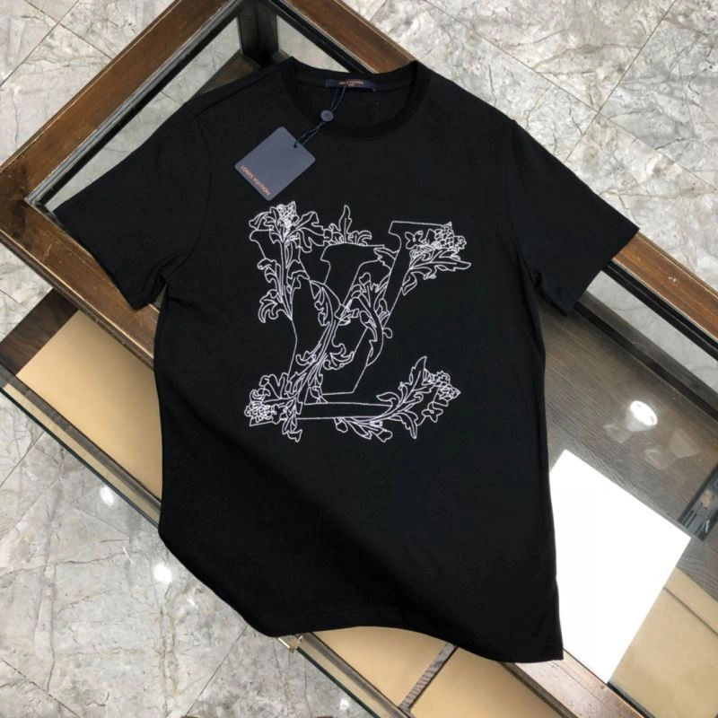 Trendsetting Louis Vuitton T-Shirts 137236
