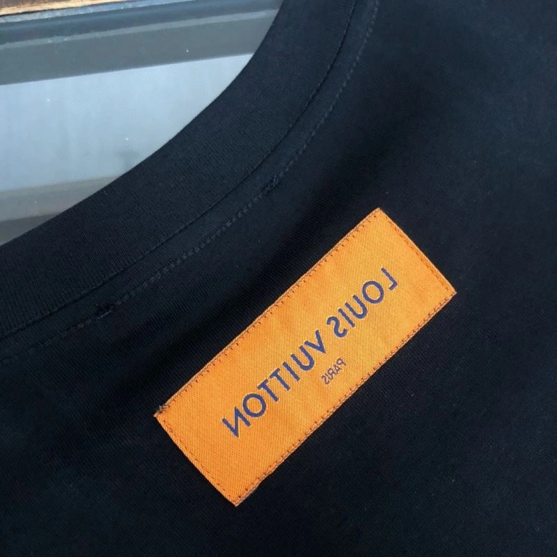Louis Vuitton T-Shirts Cozy 137235