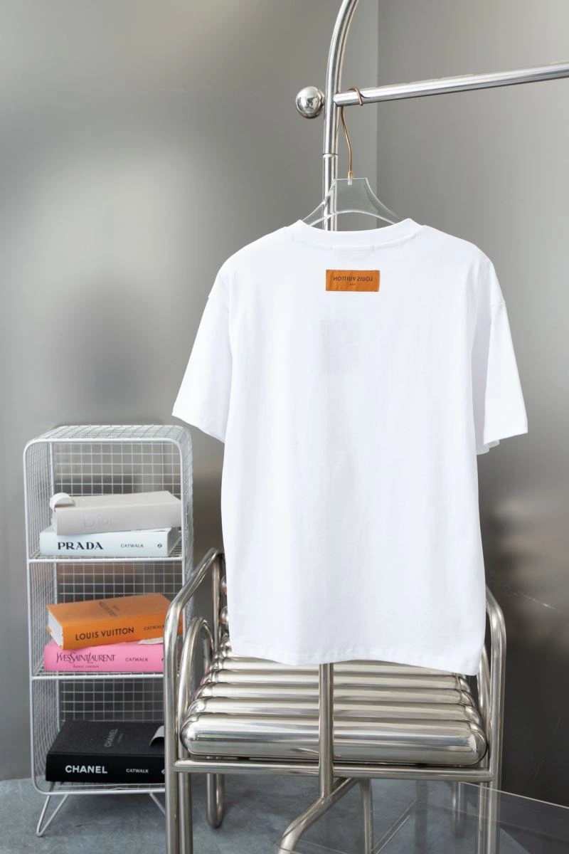 AllSeason Louis Vuitton T-Shirts 137228