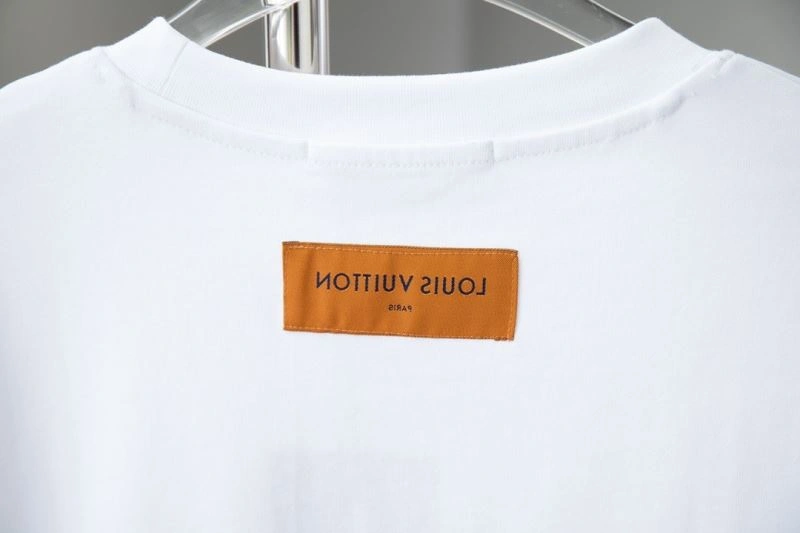 AllSeason Louis Vuitton T-Shirts 137228