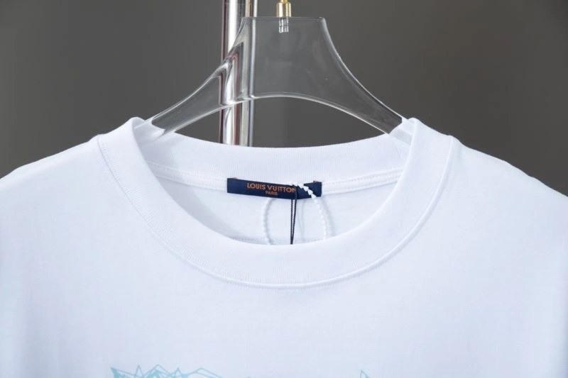 Durable Louis Vuitton T-Shirts 137225