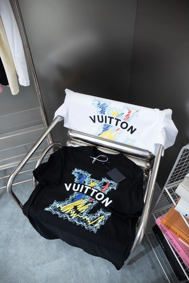 WaterResistant Louis Vuitton T-Shirts 137232
