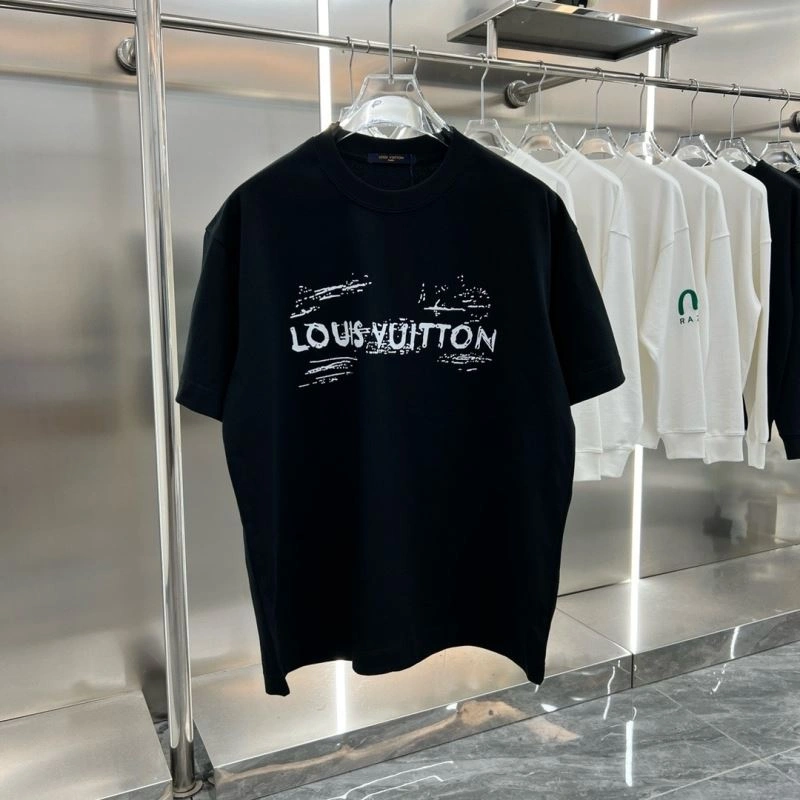 Louis Vuitton T-Shirts Refined 137231