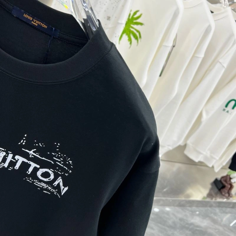 Louis Vuitton T-Shirts Refined 137231