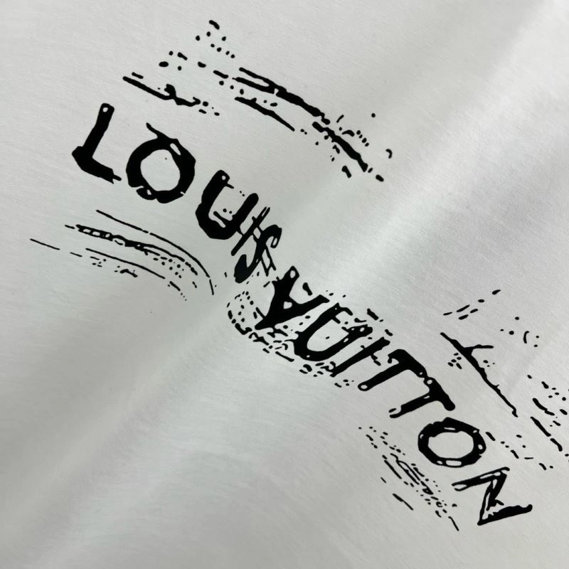 Louis Vuitton T-Shirts TimelessDesign 137226