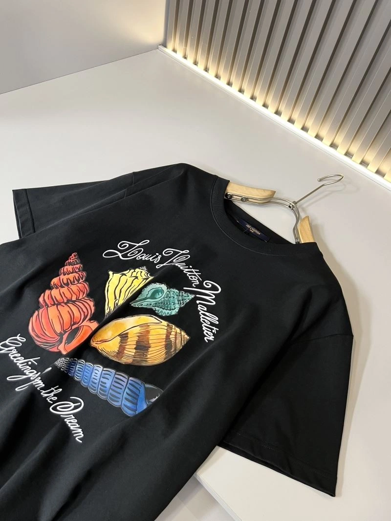 Stylish Louis Vuitton T-Shirts 137222