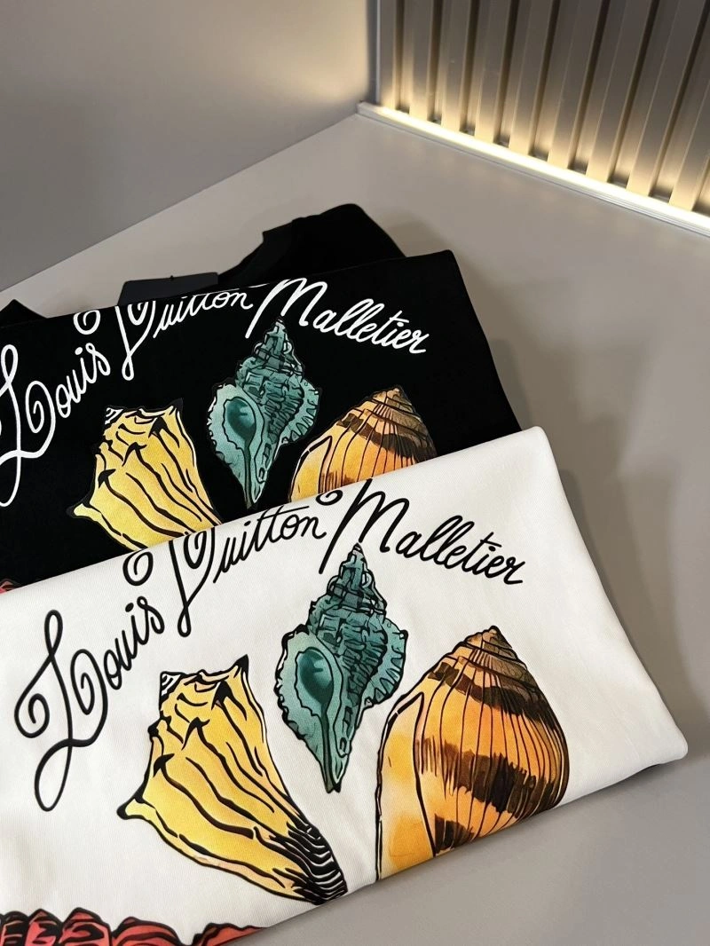 Sustainable Louis Vuitton T-Shirts 137221