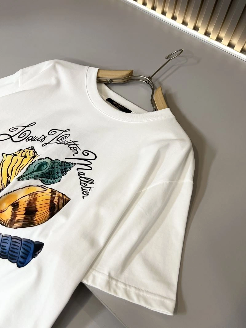 Sustainable Louis Vuitton T-Shirts 137221