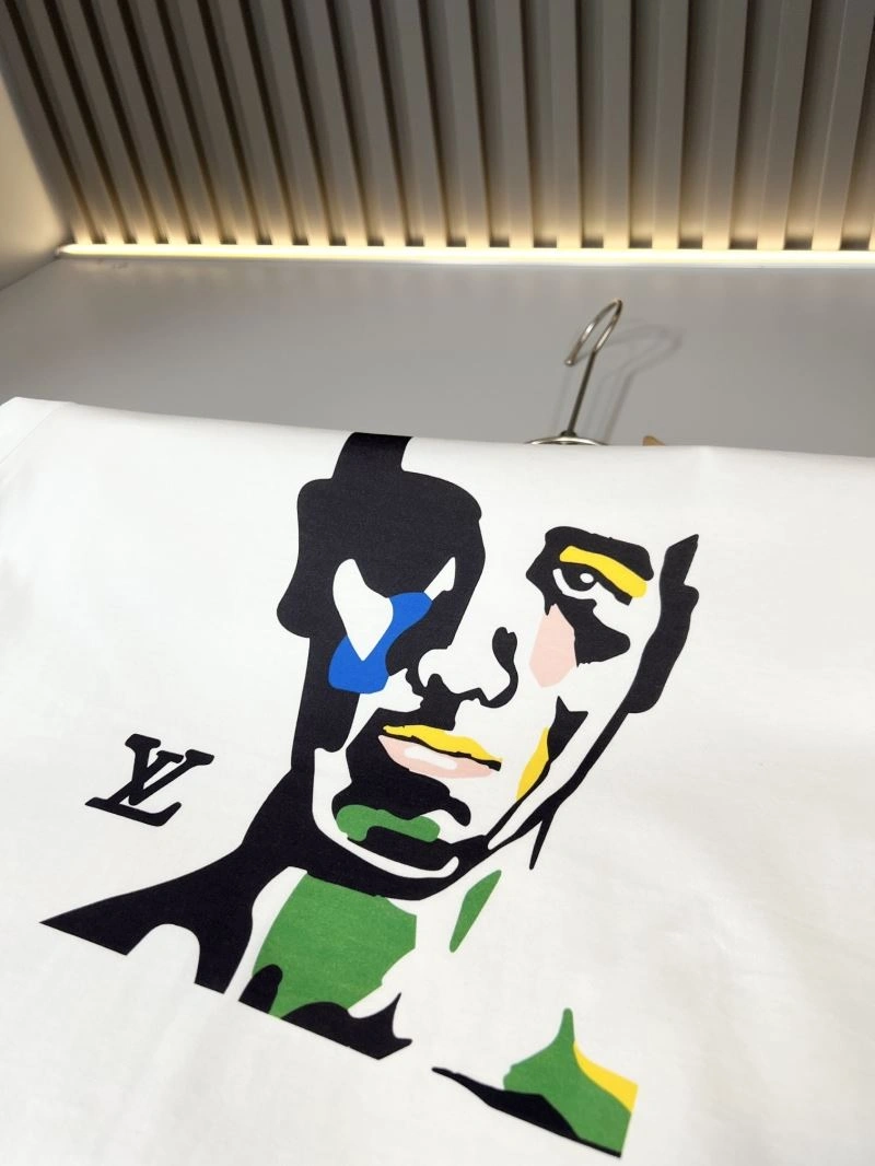 Louis Vuitton T-Shirts Refined 137223