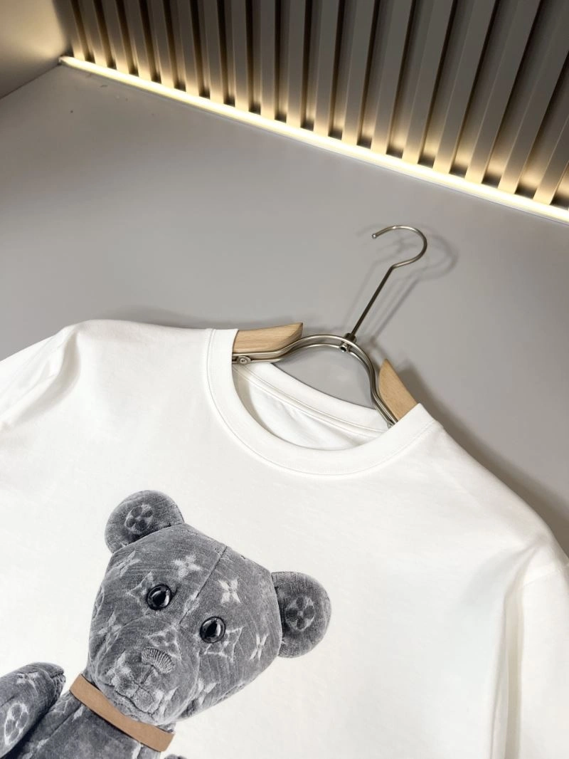 Louis Vuitton T-Shirts Functional 137218