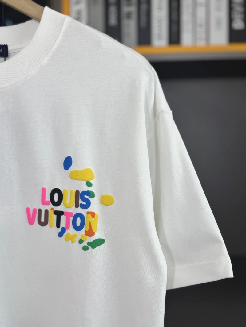 Sleek Louis Vuitton T-Shirts 137215