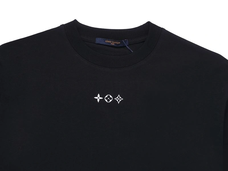 Chic Louis Vuitton T-Shirts 137191