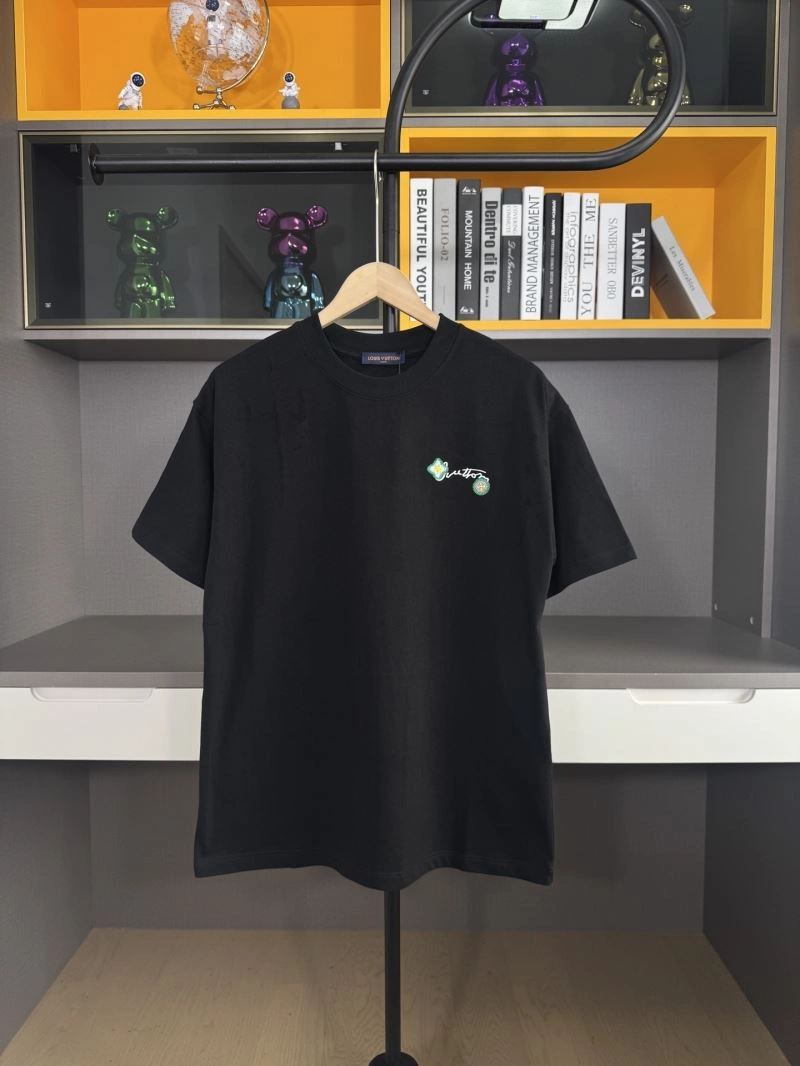 WaterResistant Louis Vuitton T-Shirts 137208