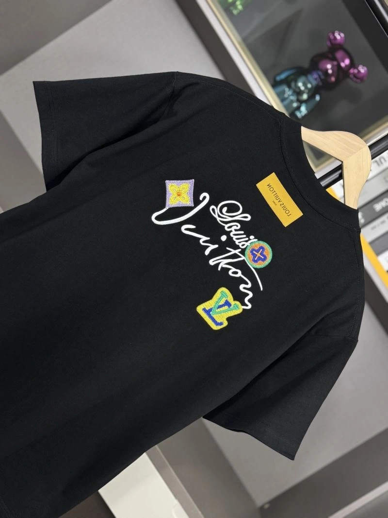 WaterResistant Louis Vuitton T-Shirts 137208