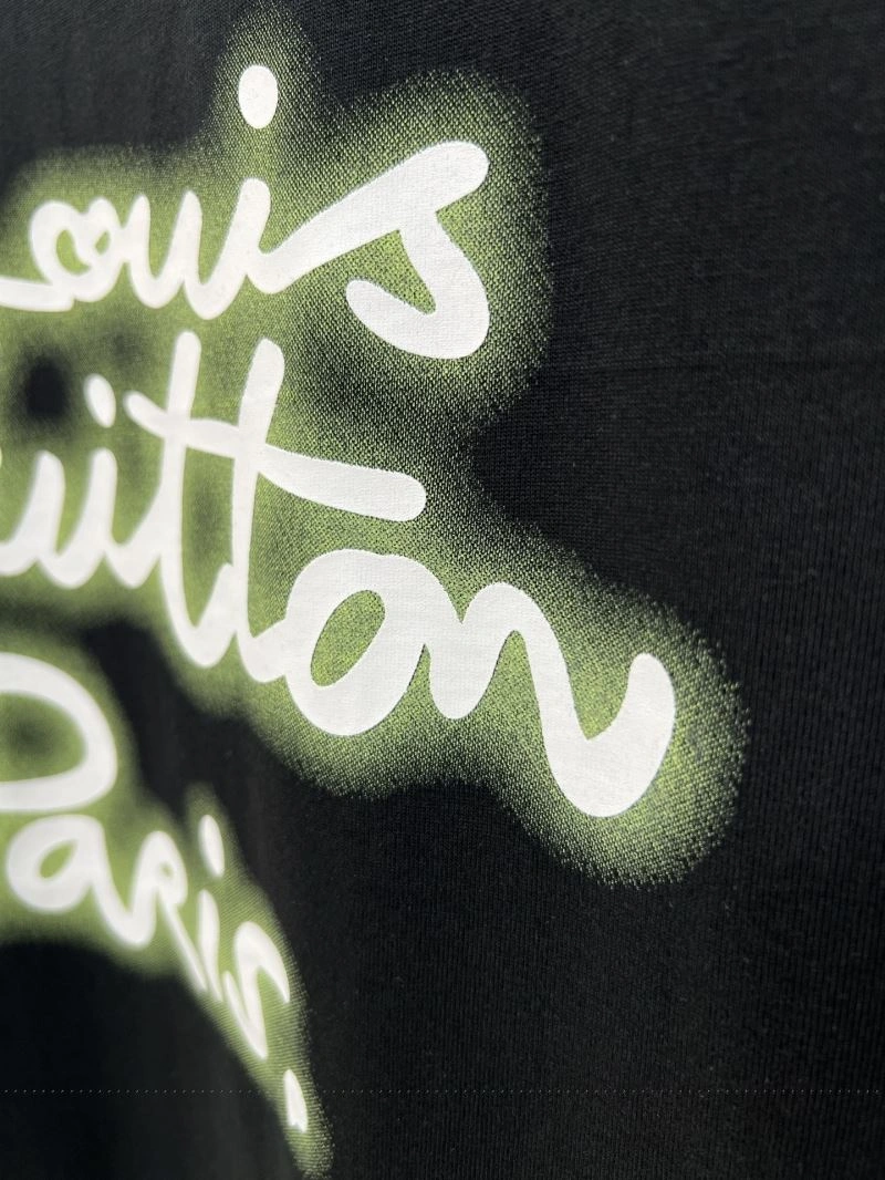 Louis Vuitton T-Shirts Unisex 137194