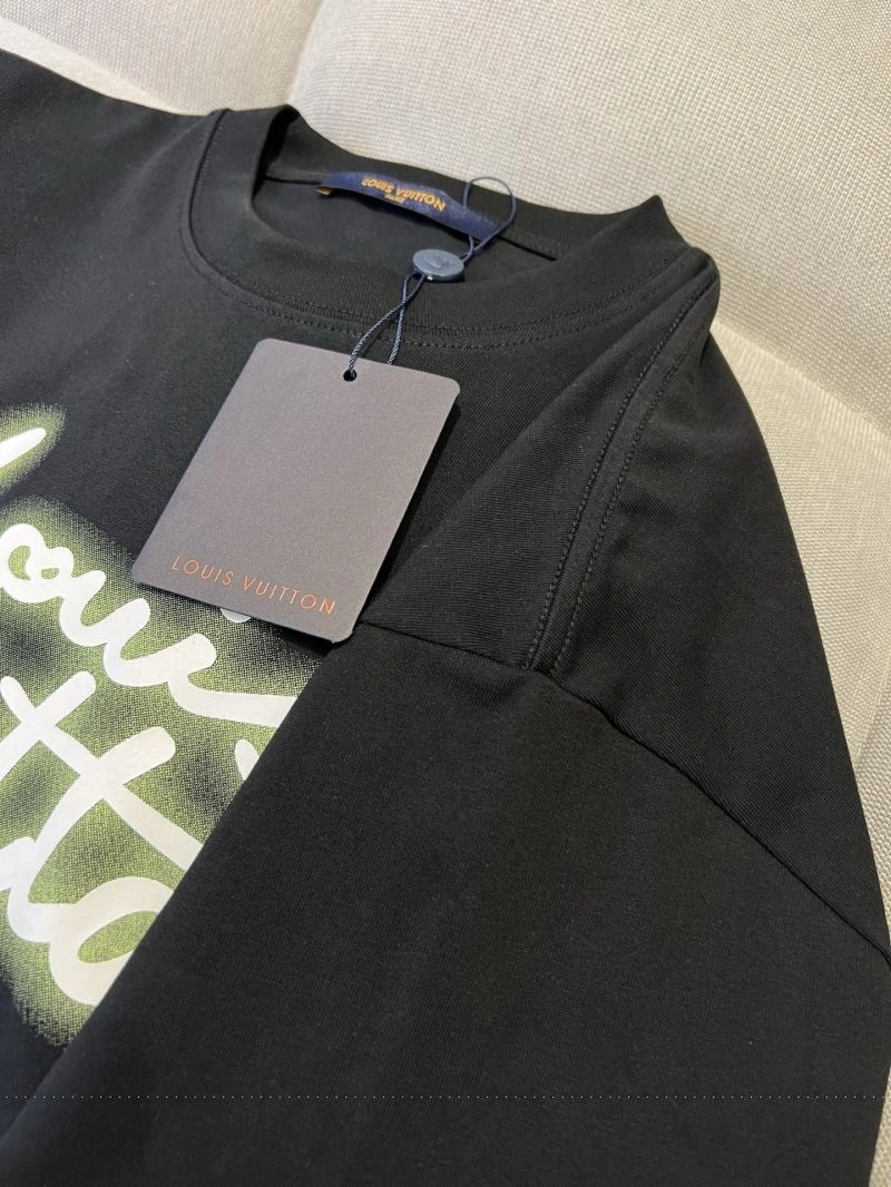 Louis Vuitton T-Shirts Unisex 137194