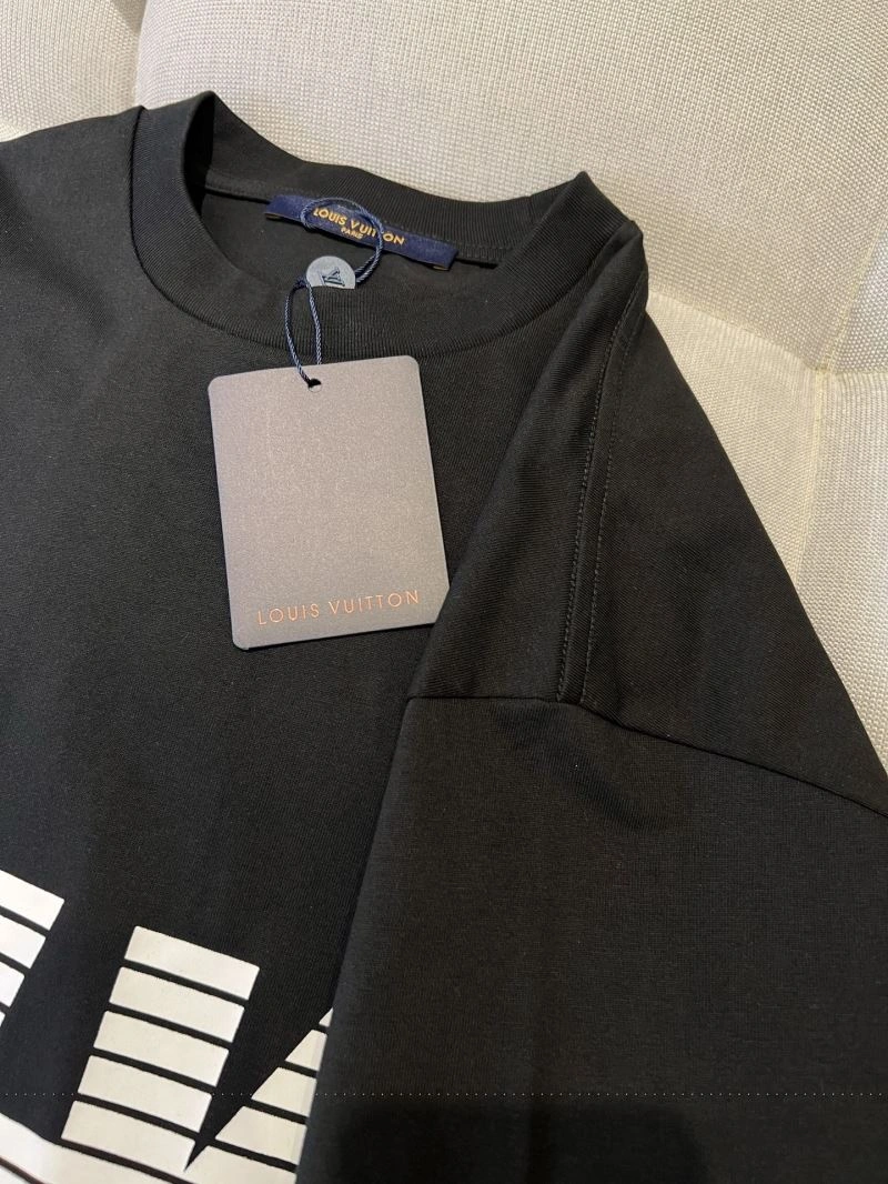 Sophisticated Louis Vuitton T-Shirts 137190