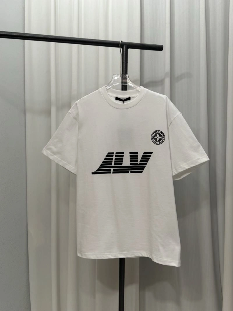 Louis Vuitton T-Shirts MoistureWicking 137201
