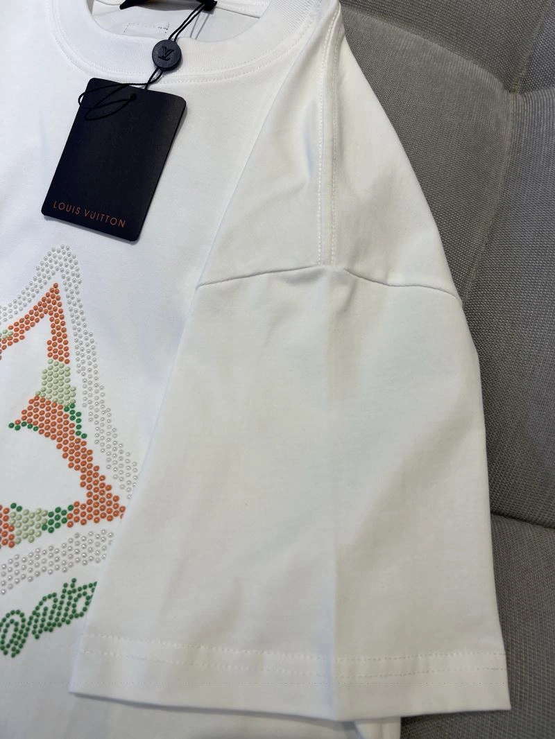 SoftTouch Louis Vuitton T-Shirts 137187