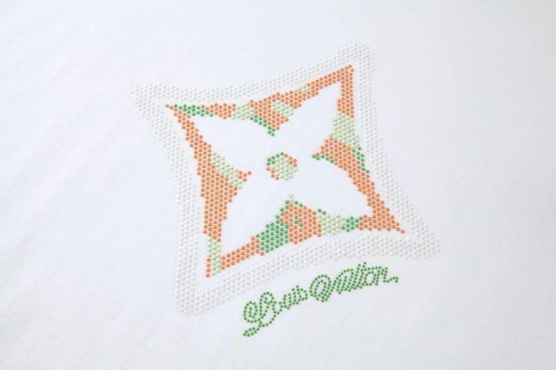 Louis Vuitton T-Shirts Elegant 137183