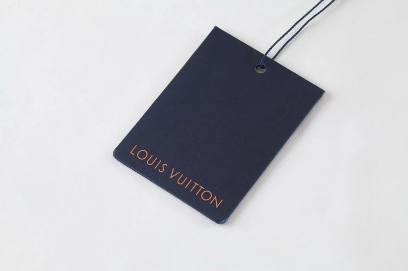Louis Vuitton T-Shirts Elegant 137183