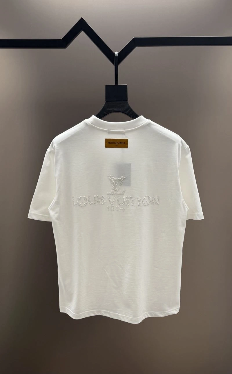 Louis Vuitton T-Shirts Affordable 137182