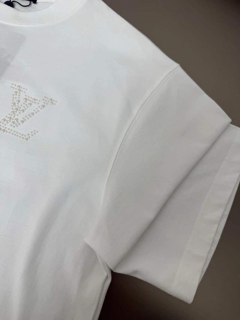 Louis Vuitton T-Shirts Affordable 137182