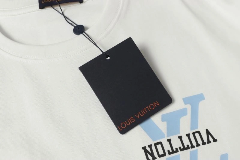 Louis Vuitton T-Shirts WeatherProof 137171