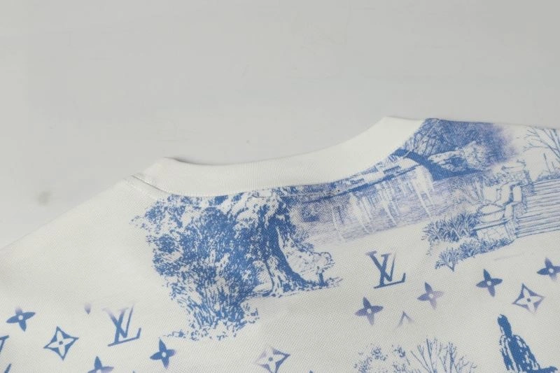 Louis Vuitton T-Shirts MoistureWicking 137162