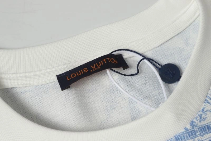 Louis Vuitton T-Shirts MoistureWicking 137162