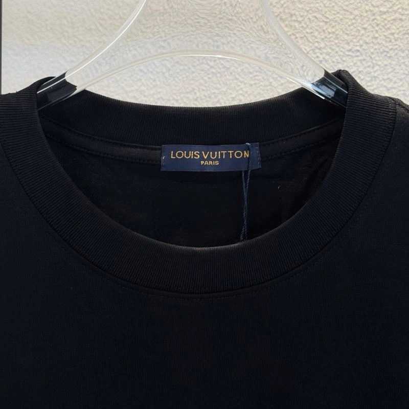 Louis Vuitton T-Shirts GoAnywhere 137178