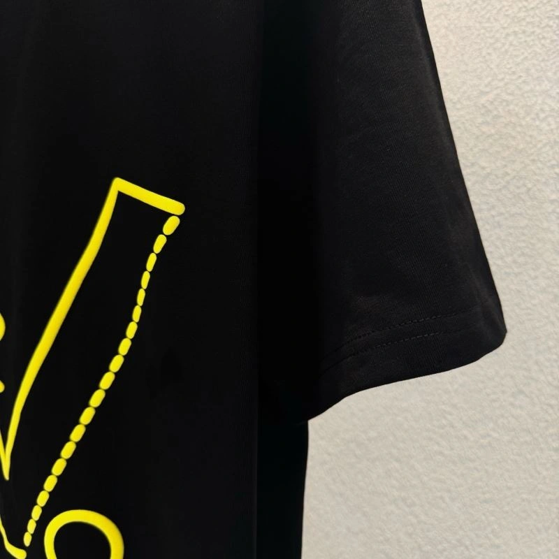 Louis Vuitton T-Shirts GoAnywhere 137178
