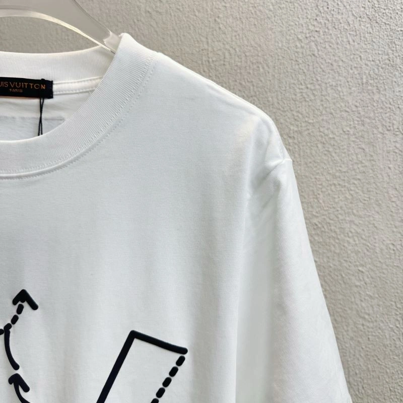 Louis Vuitton T-Shirts GoAnywhere 137178