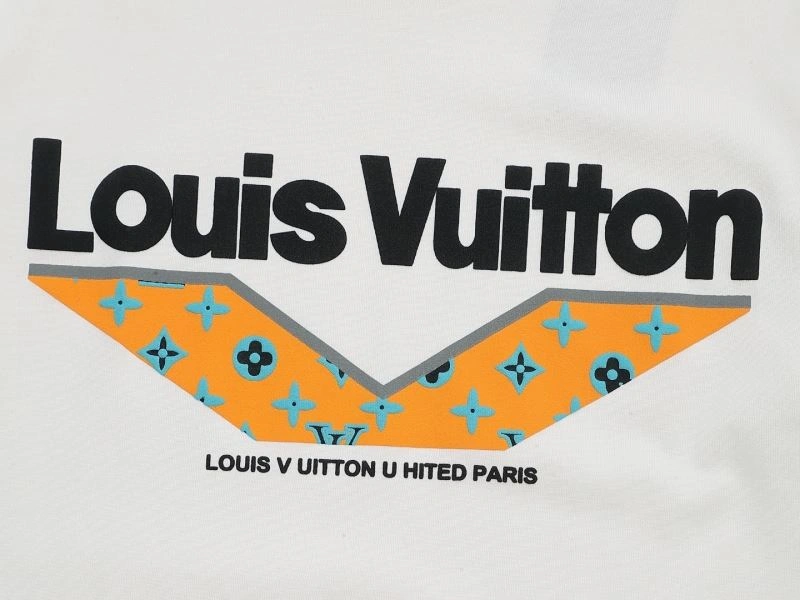 Louis Vuitton T-Shirts ModernLook 137163