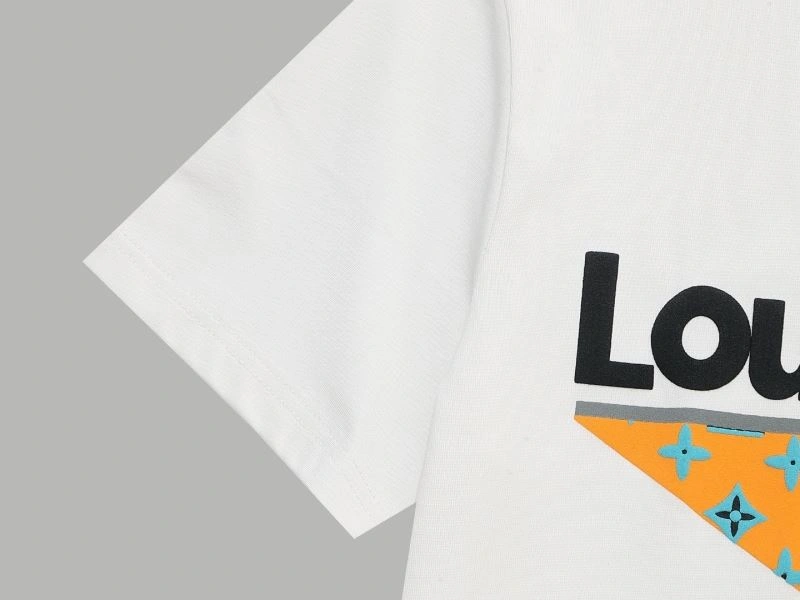 Louis Vuitton T-Shirts ModernLook 137163